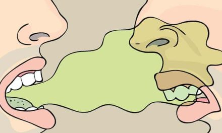 Siasat Mencegah Bau Mulut Saat Berpuasa