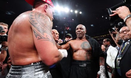 Mike Tyson Sebut Rematch Lawan Pacquiao Hanya Laga Eksibisi