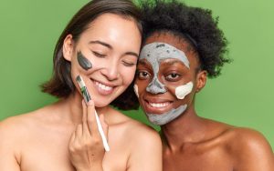 Perawatan Kulit: Perbedaan Clay Mask Dan Mud Mask Untuk Kulit