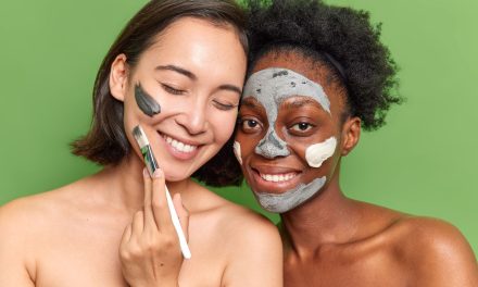 Perawatan Kulit: Perbedaan Clay Mask Dan Mud Mask Untuk Kulit