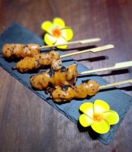Sate Saus Mentai Dan Keju Pedas: Wajah Baru Street Food 2026