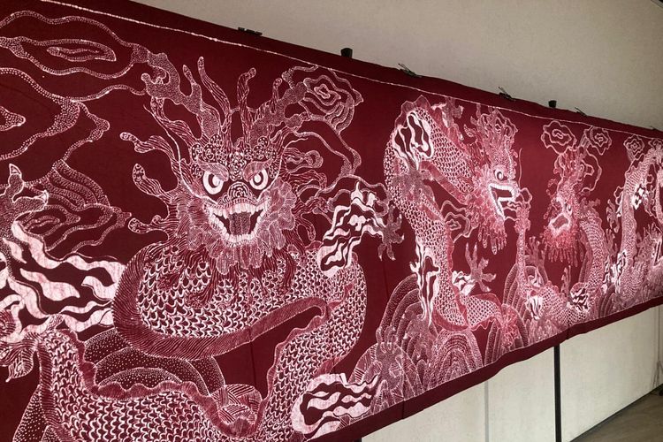 Kisah Dave Tjoa: Batik Peranakan Sebagai Fashion Statement