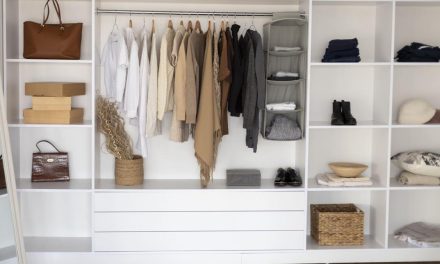 Capsule Wardrobe Yang Hemat Budget Namun Tetap Stylish