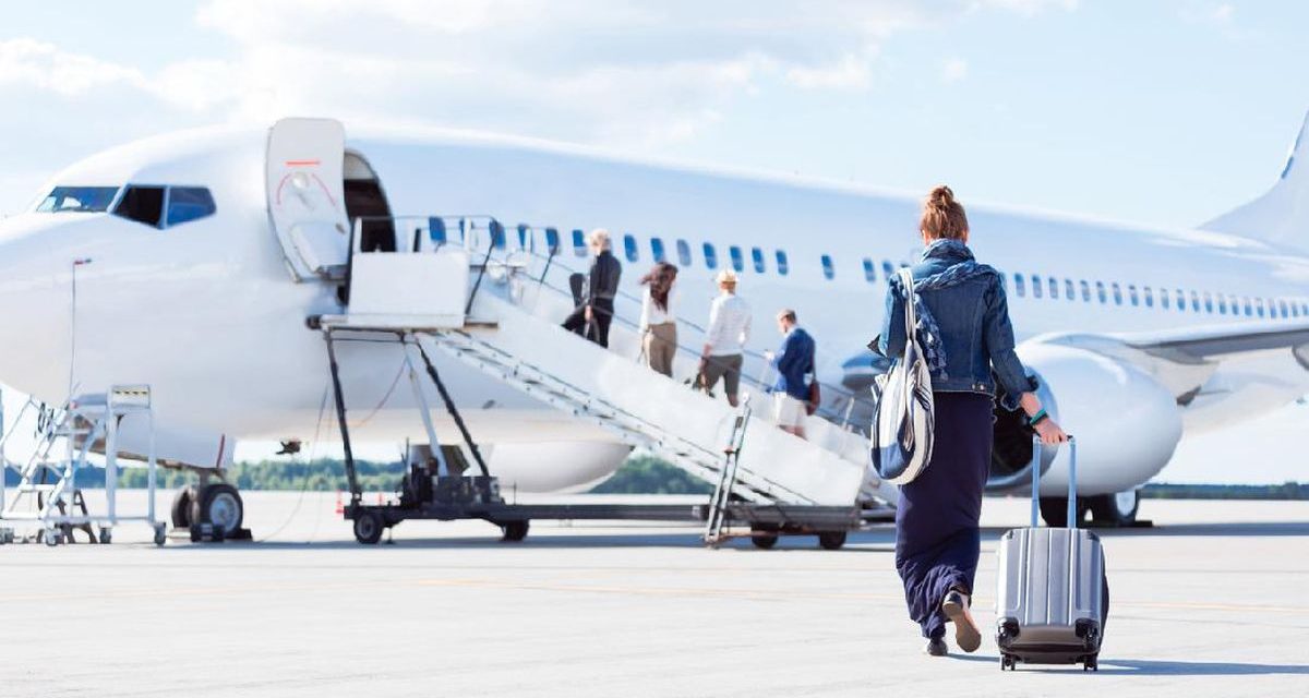 Kenaikan Harga Tiket Pesawat Jelang Libur Panjang Picu Protes