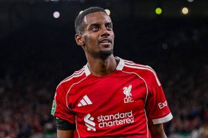 Alexander Isak Di Ragukan Tampil Melawan Manchester United