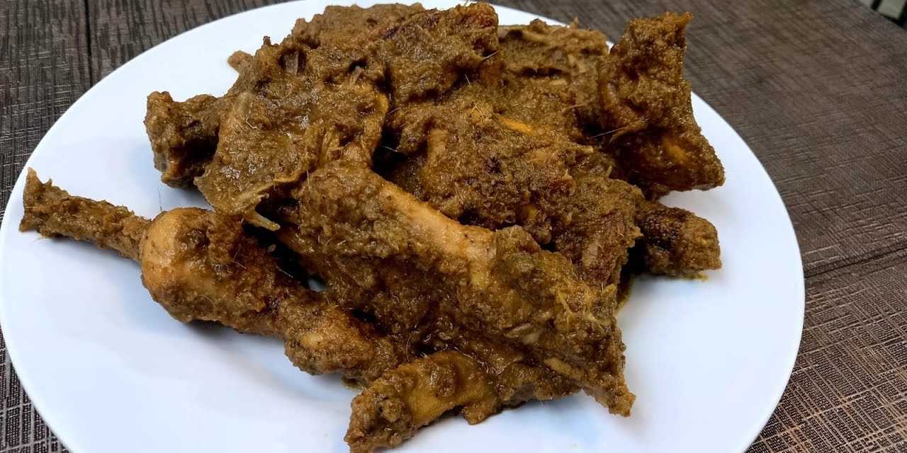 Ayam Pinadar Khas Batak Toba Kaya Rempah Dan Andaliman