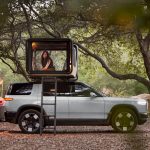 Rivian R2 Penantang Tesla Model Y Mulai Diproduksi 2026