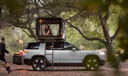Rivian R2 Penantang Tesla Model Y Mulai Diproduksi 2026