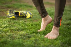 Fenomena Barefoot Running: Lari Tanpa Alas Kaki Atlet Global