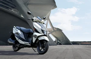 Suzuki Avenis 125 Varian Metallic Sonic Silver Terbaru Resmi Rilis
