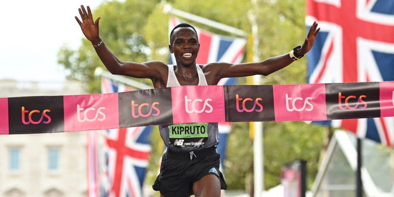 Pelari Kenya Amos Kipruto Sabet Gelar Juara Maraton 2026