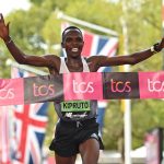 Pelari Kenya Amos Kipruto Sabet Gelar Juara Maraton 2026
