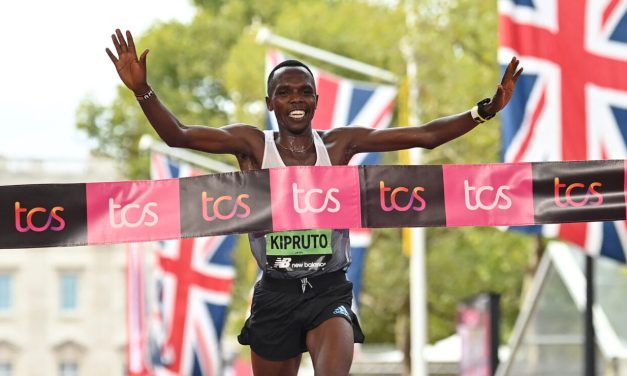 Pelari Kenya Amos Kipruto Sabet Gelar Juara Maraton 2026