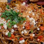 Menikmati Mie Kober, Sajian Mi Pedas Legend Bertabur Pangsit